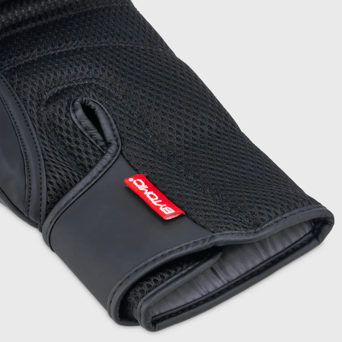 Black/Black Bytomic Red Label Boxing Glove