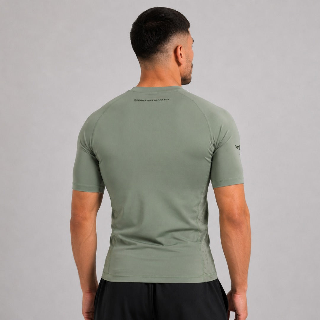 Fumetsu Icon Short Sleeve Rash Guard Sand