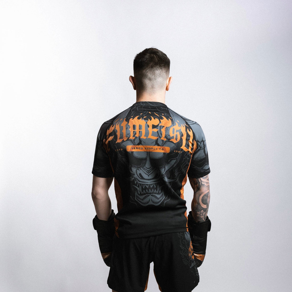 Fumetsu Oni Short Sleeve Rash Guard Black/Grey/Bronze