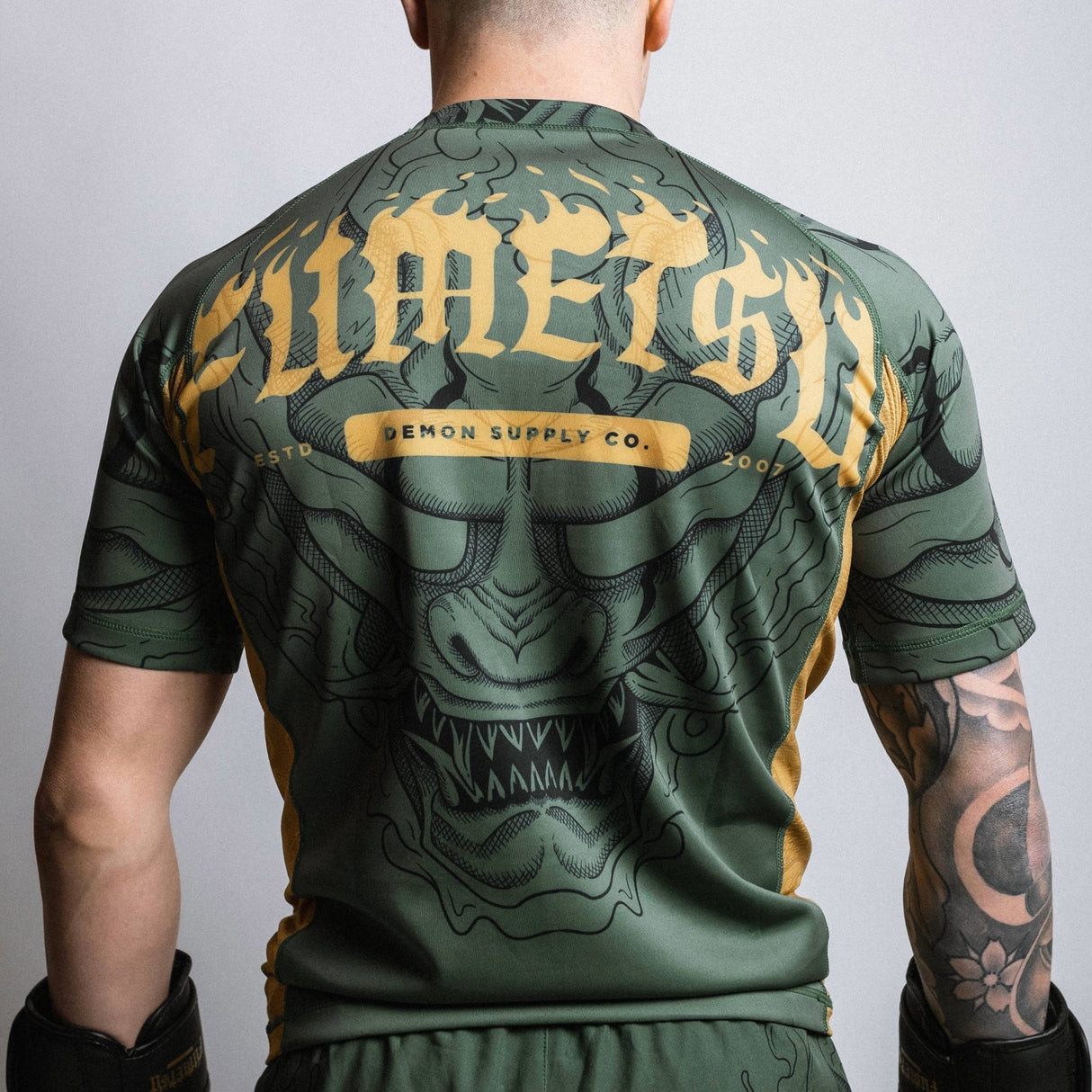Fumetsu Oni Short Sleeve Rash Guard Khaki/Gold/Black