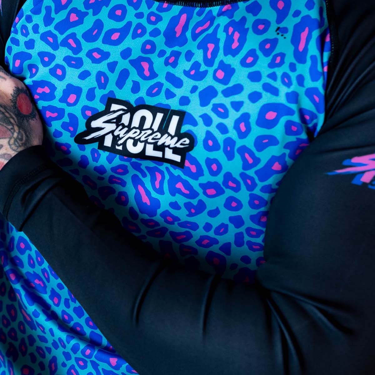 Roll Supreme The Butcher Long Sleeve Rash Guard Blue/Pink