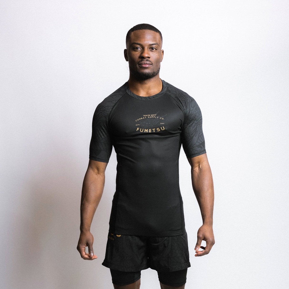 Fumetsu Dragon Slayer Short Sleeve Rash Guard Black/Gold