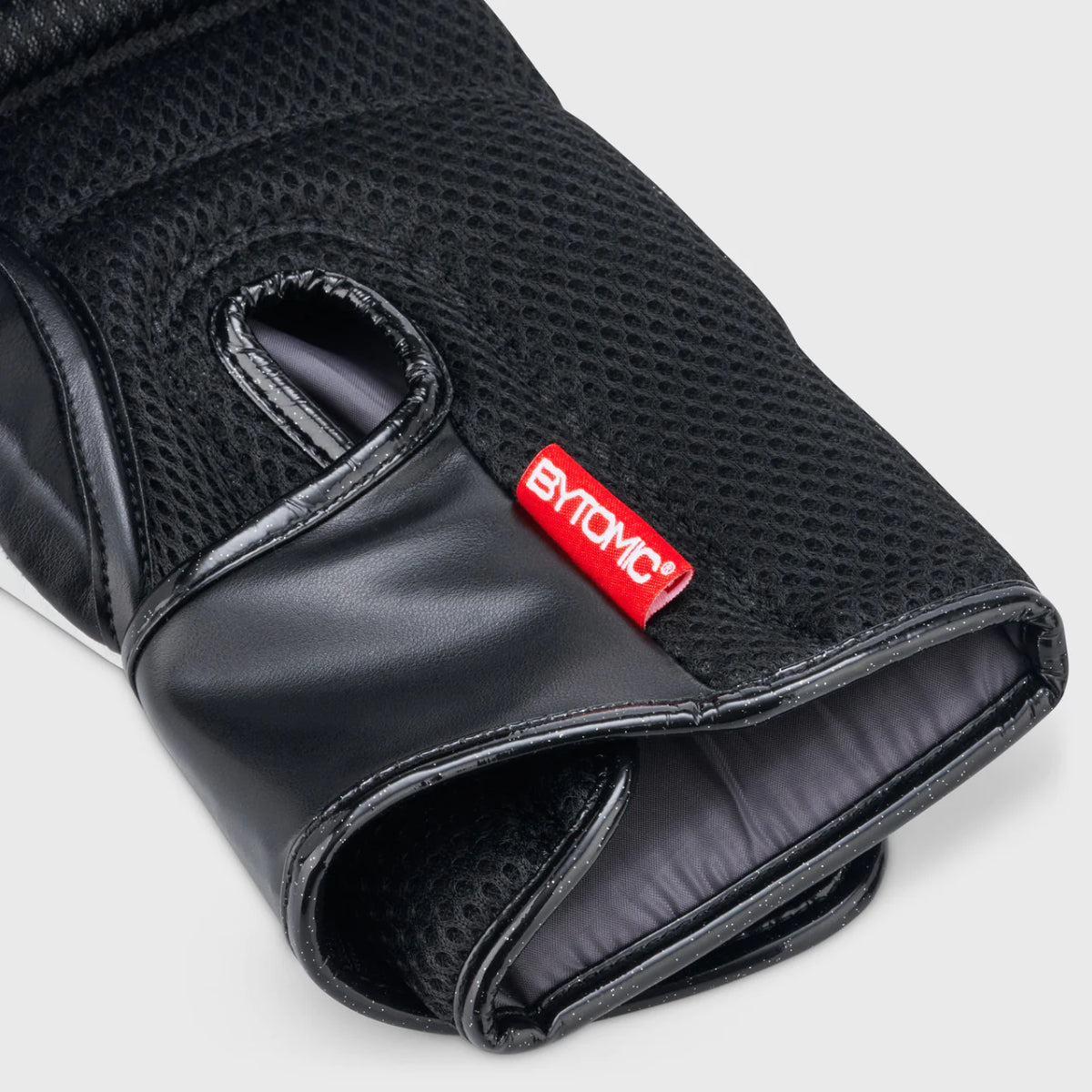 Sparkle Black/White Bytomic Red Label Ladies Boxing Gloves