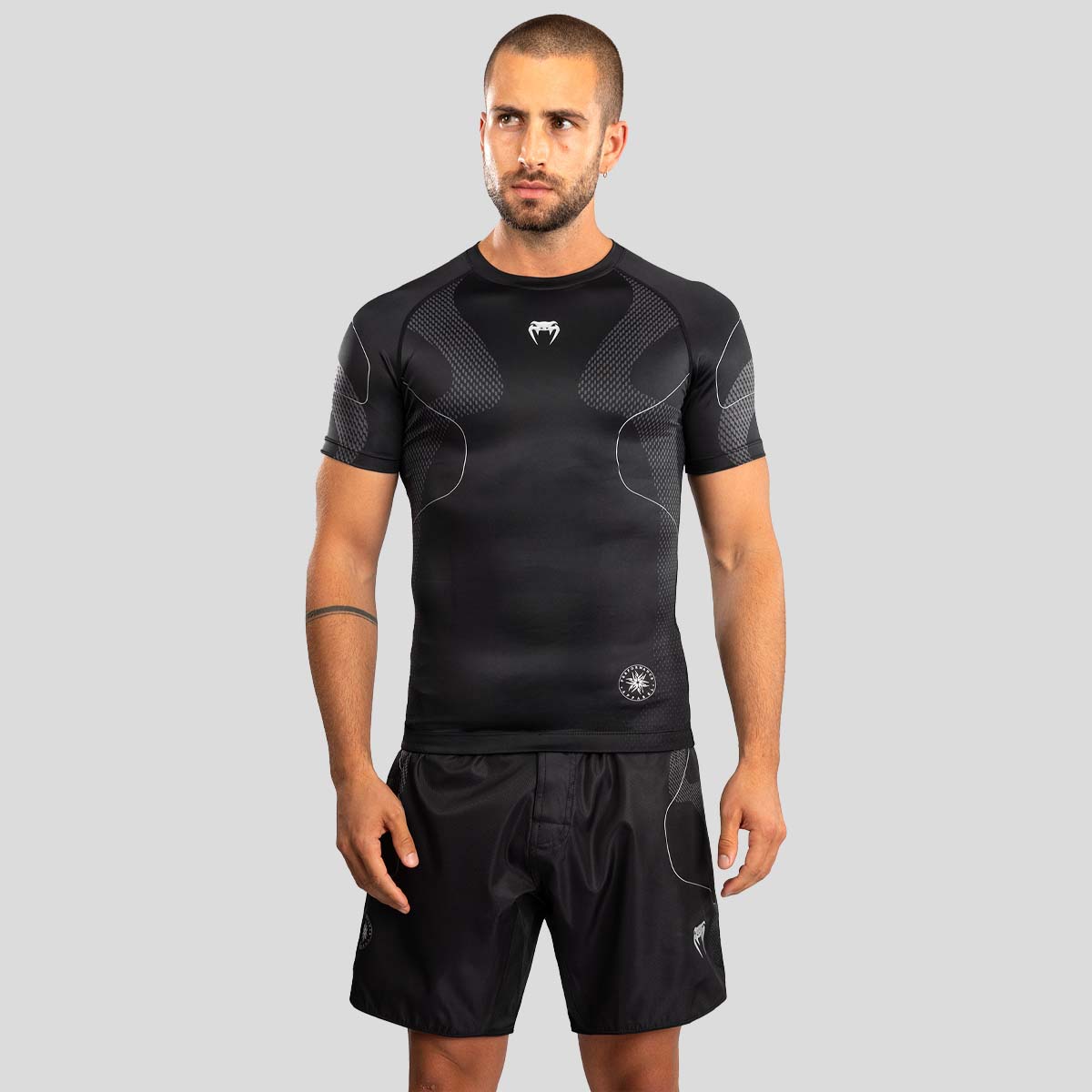 Venum Nexus Short Sleeve Rash Guard Black/Silver