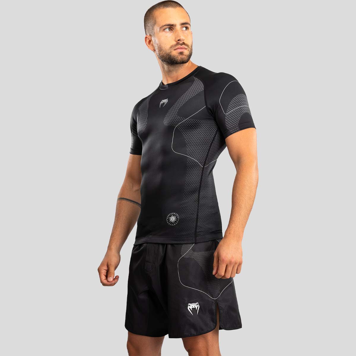 Venum Nexus Short Sleeve Rash Guard Black/Silver