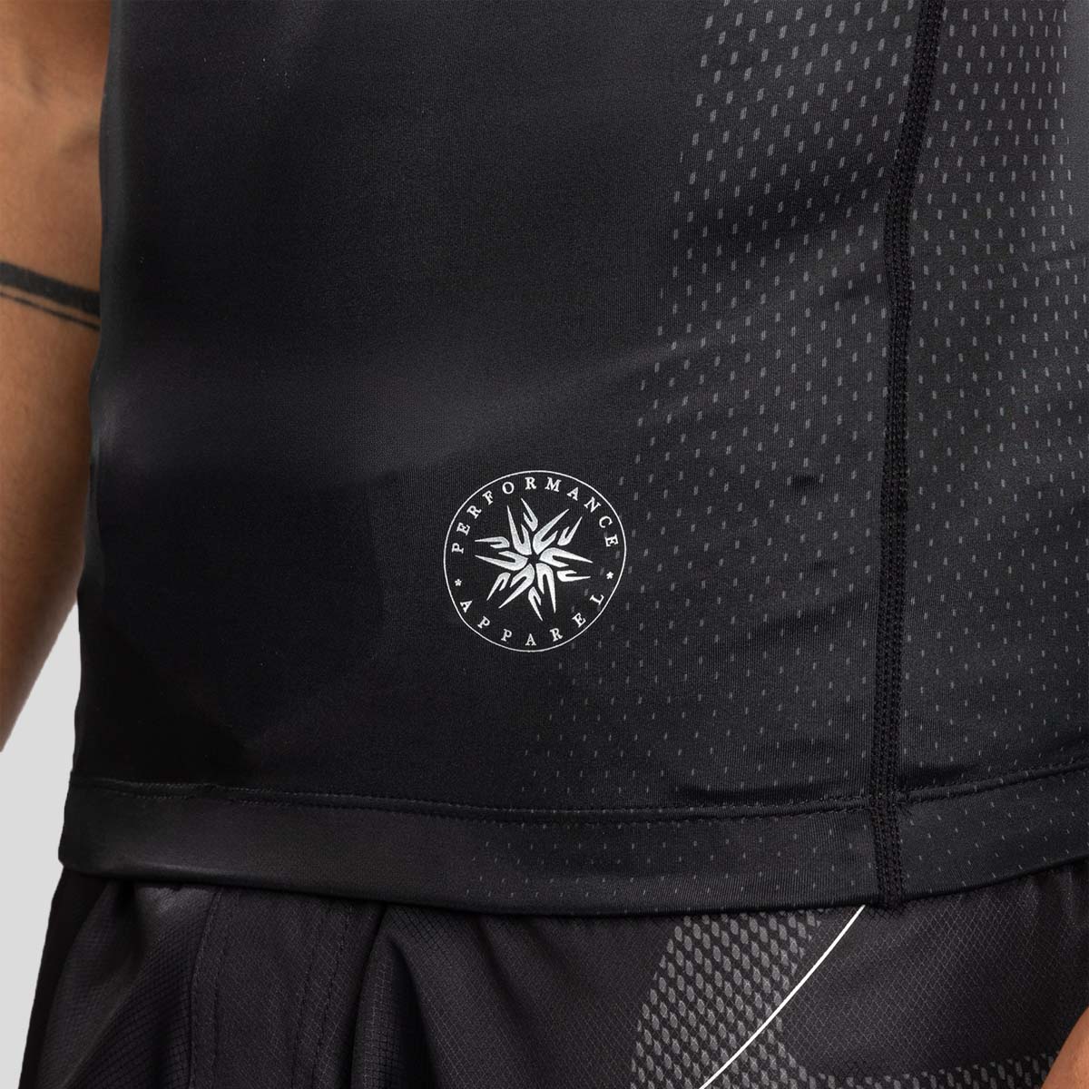 Venum Nexus Short Sleeve Rash Guard Black/Silver