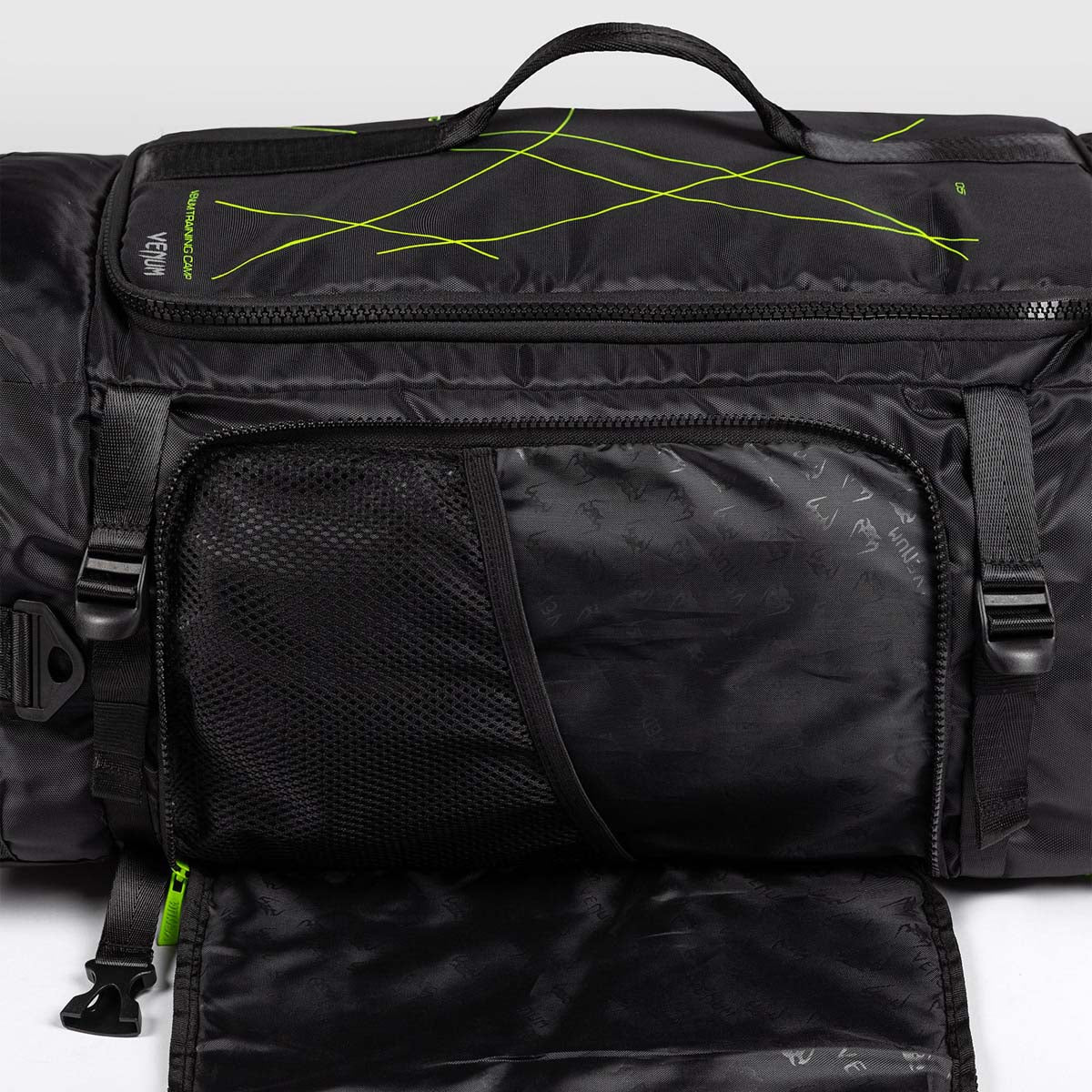 Venum Training Camp 4.0 Sports Bag Black/Neo Green