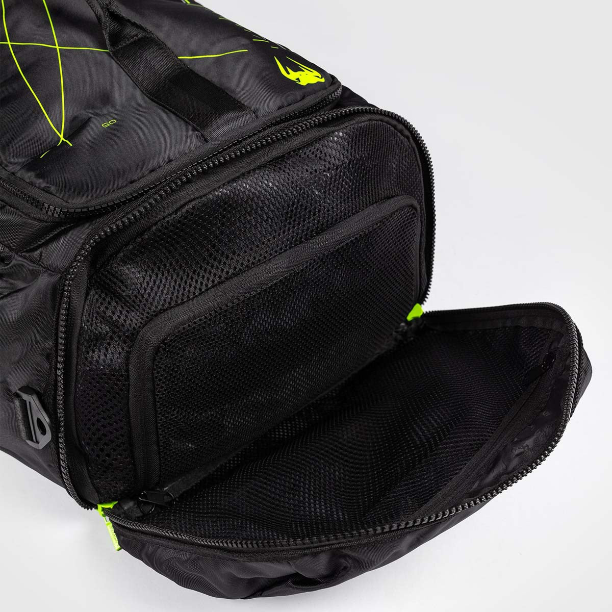 Venum Training Camp 4.0 Sports Bag Black/Neo Green