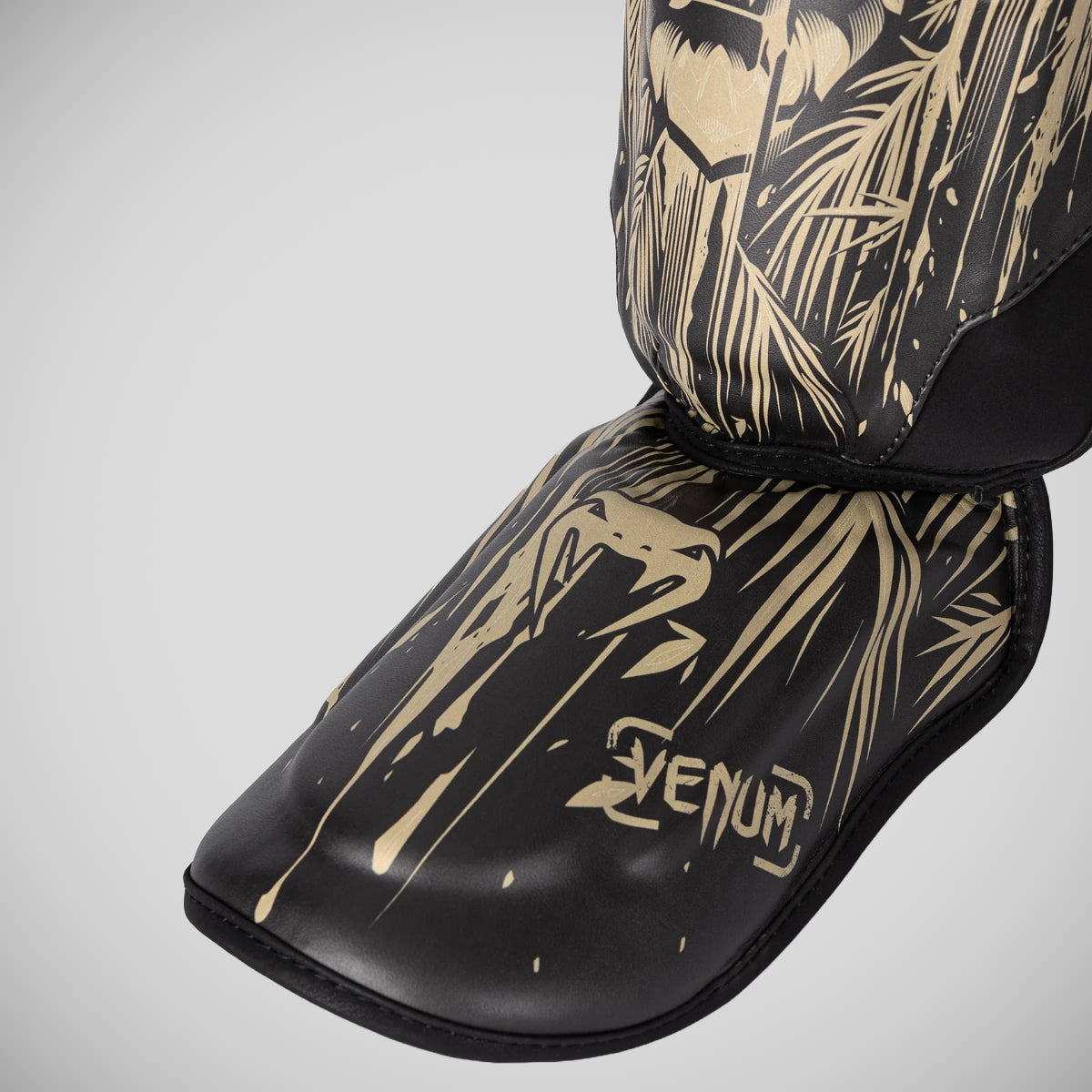 Venum Tiger Shin Guards Black/Orange