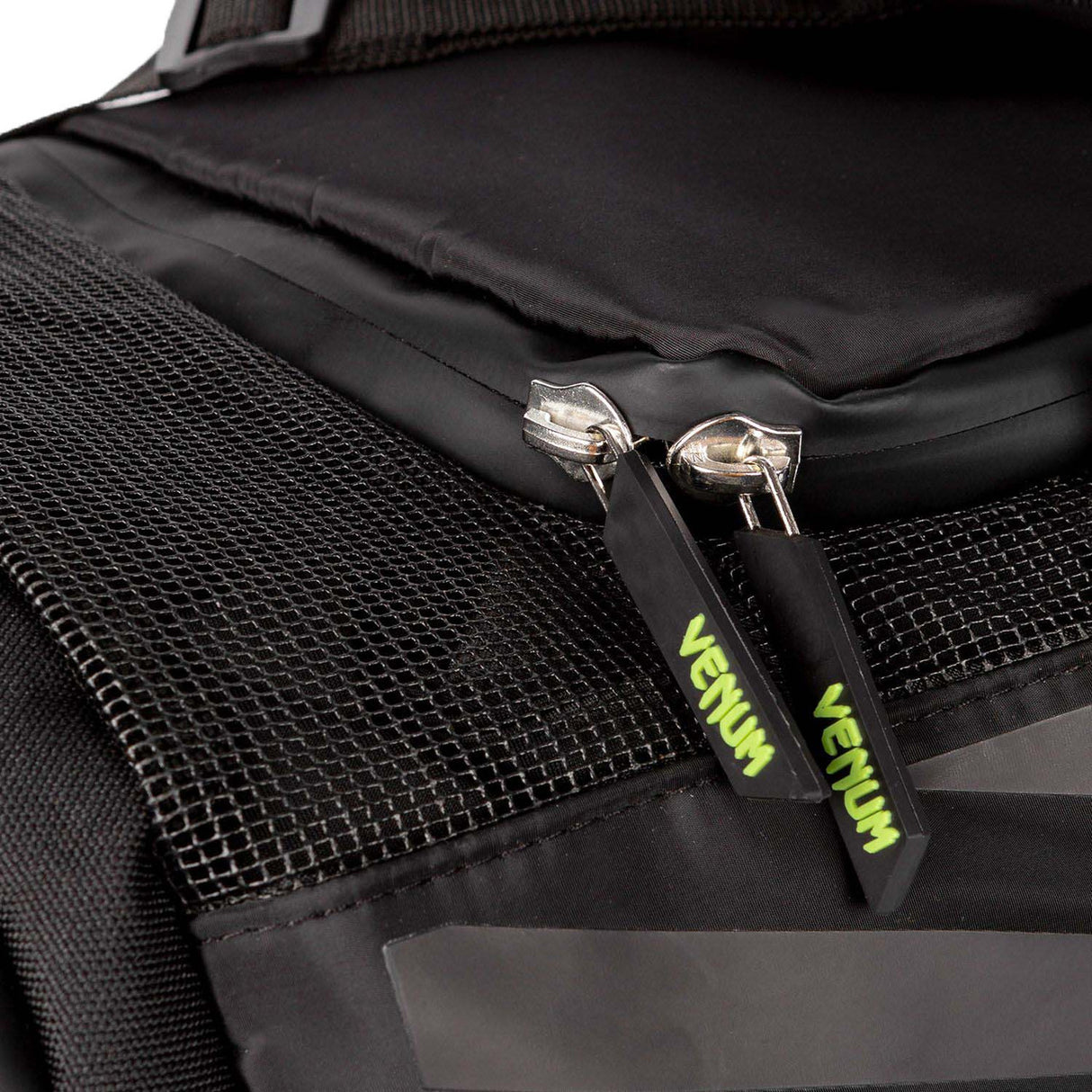 Venum Stripes Sports Bag Black