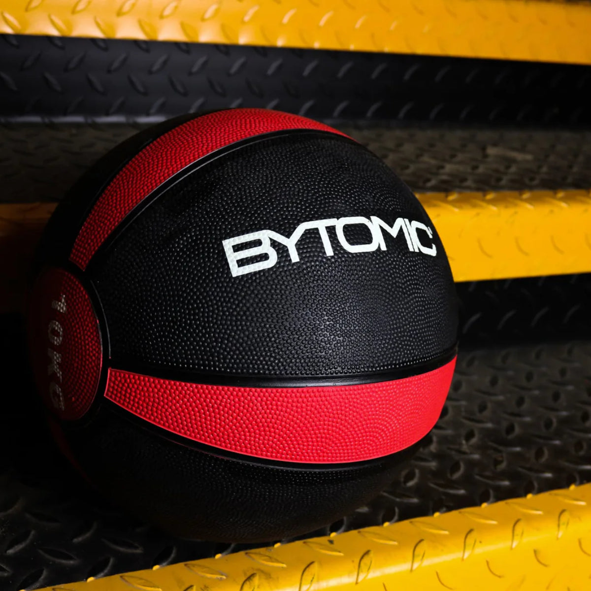 Black/Red Bytomic 6kg Rubber Medicine Ball
