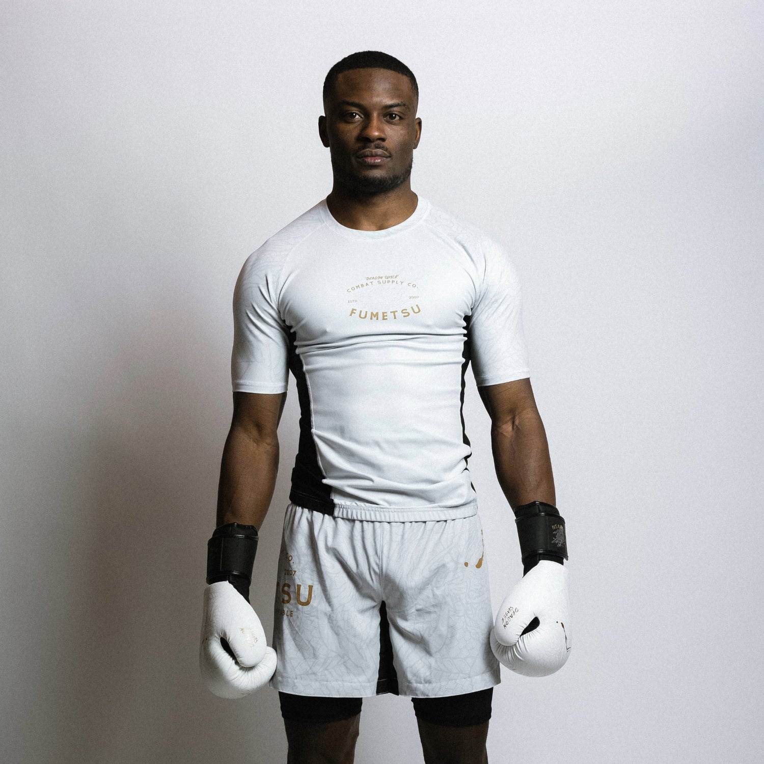 Fumetsu Dragon Slayer Short Sleeve Rash Guard White/Black/Gold