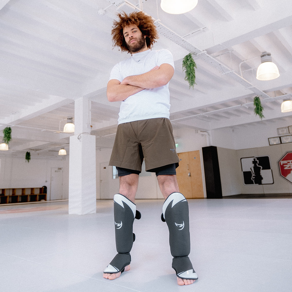 Black/White Fumetsu Ghost S3 Thai Shin Guards