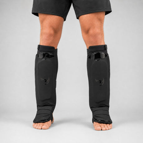 Fumetsu Ghost S3 MMA Shin Guards Black/Black Lifestyle 1