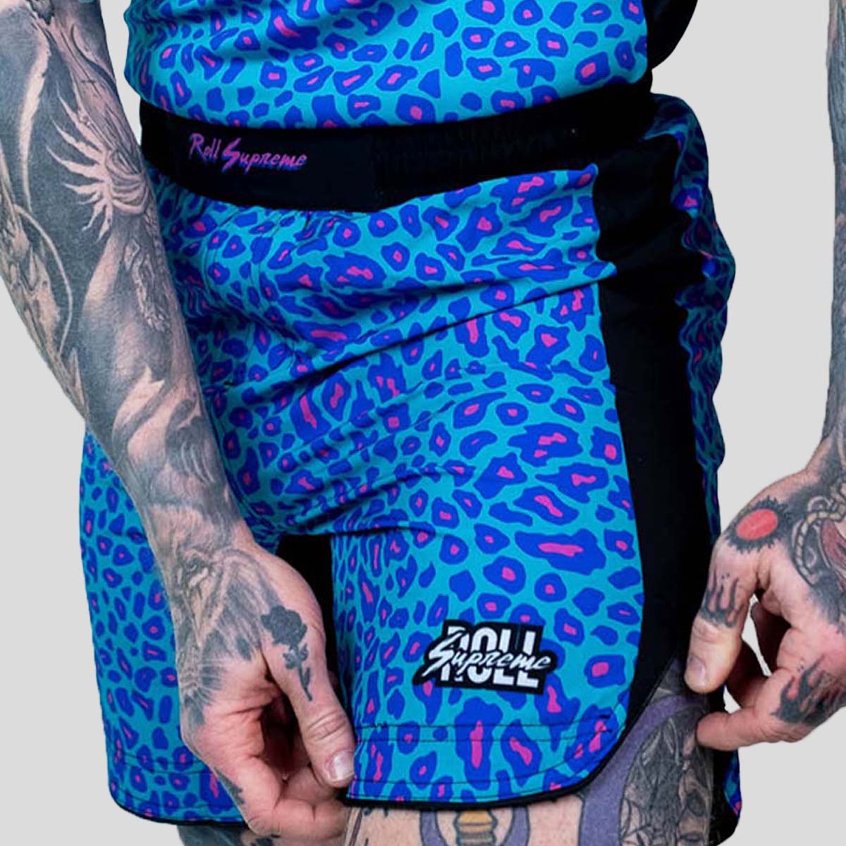 Roll Supreme The Butcher Fight Shorts Blue/Pink