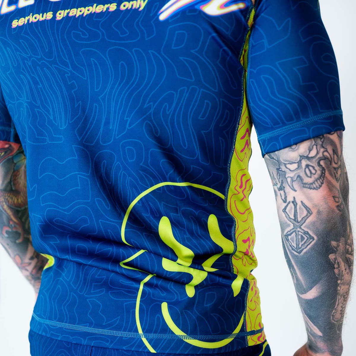 Roll Supreme The Rave Nuclear Candy Trip Short Sleeve Rash Guard